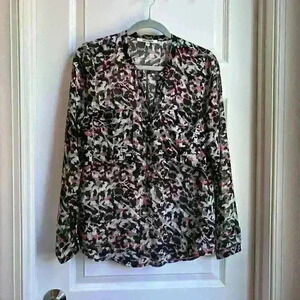 Daniel Rainn Sheer Blouse with Stud buttons! Size M Medium